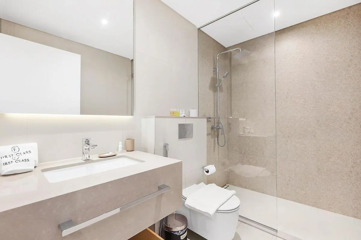 First Class 1Br Exclusive Beach Escape Dubai