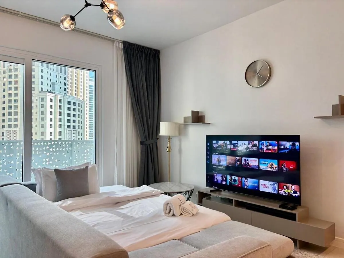 First Class 1Br Exclusive Beach Escape Dubai United Arab Emirates
